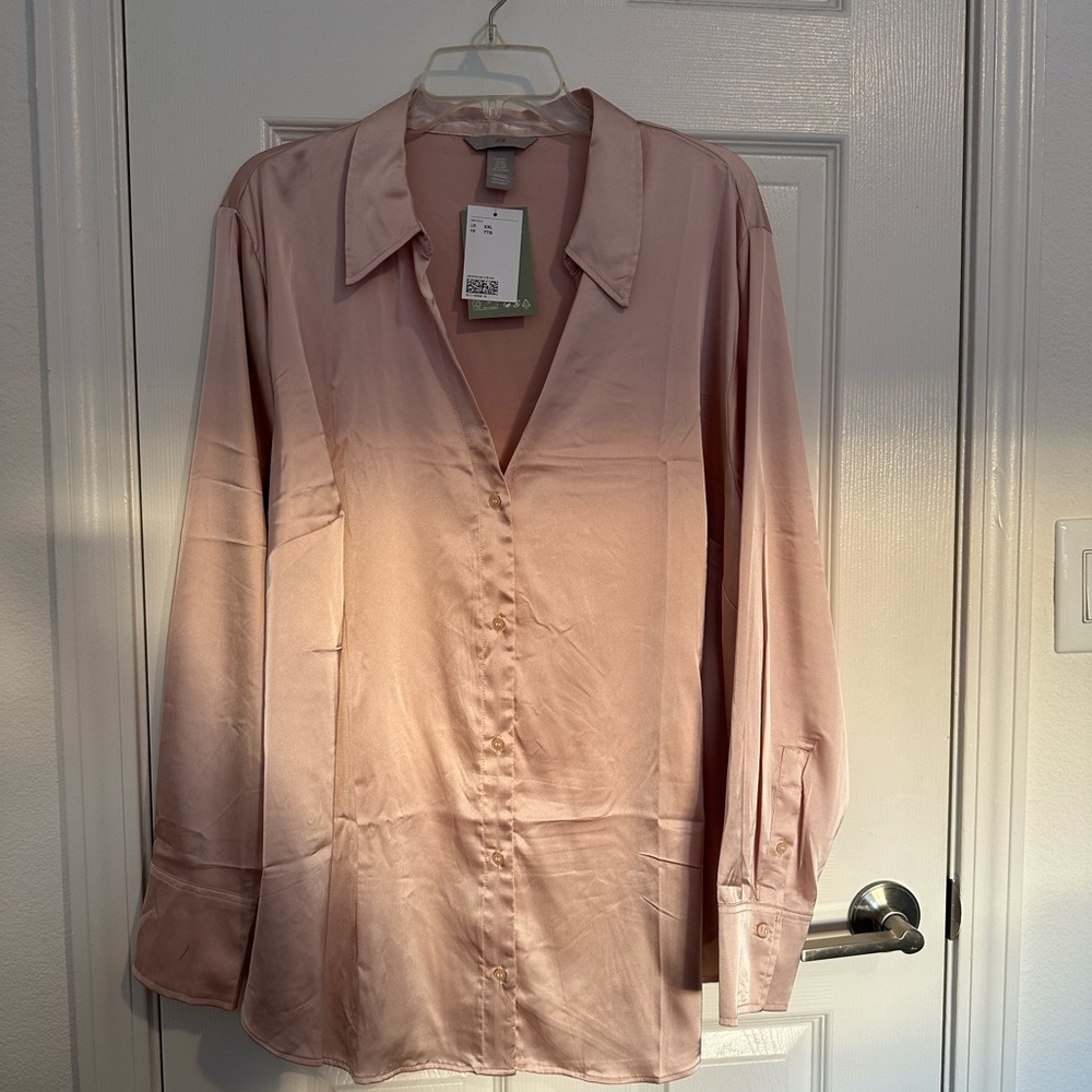 H&M baby pink blouse